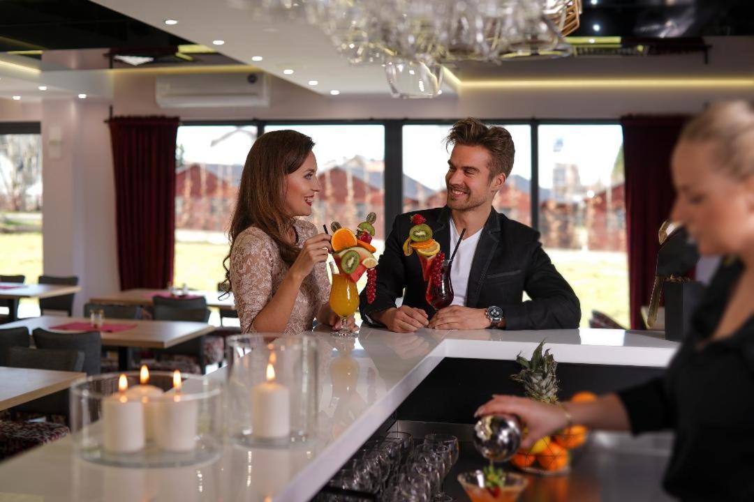Stella Resort & Spa Chłapowo Esterno foto
